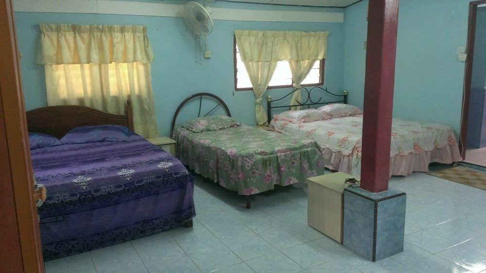 Homestay Bukit Gantang Hotel Taiping Exterior foto