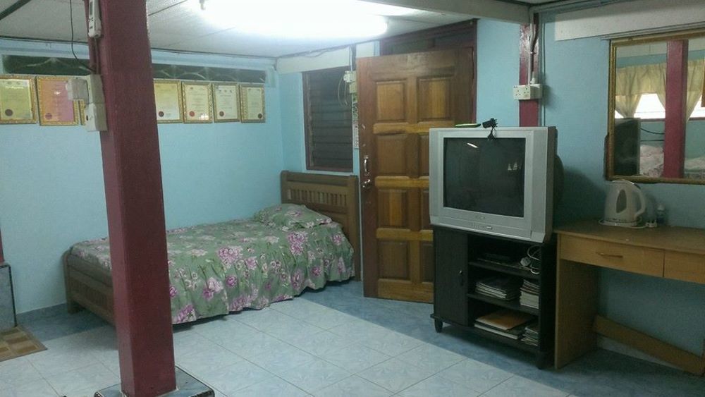 Homestay Bukit Gantang Hotel Taiping Exterior foto